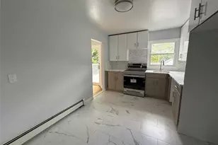 324 Buckingham Rd, Cedarhurst, NY 11516 - Photo 9