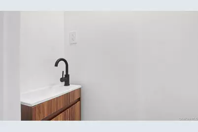 3719 Barnes Avenue, Bronx, NY 10467 - Photo 25