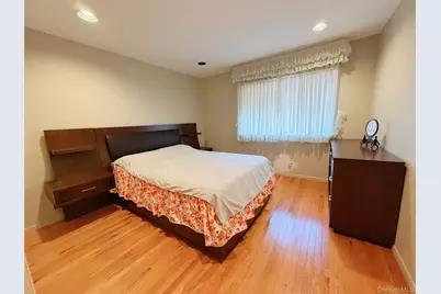 71-30 165th Street, Fresh Meadows, NY 11365 - Photo 9
