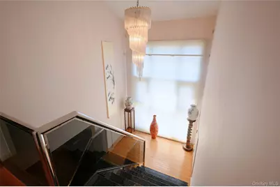 71-30 165th Street, Fresh Meadows, NY 11365 - Photo 7