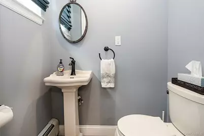 40 Edgewood Road, Port Washington, NY 11050 - Photo 17