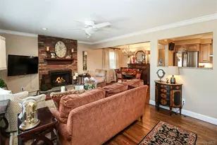 40 Edgewood Rd, Port Washington, NY 11050 - Photo 3