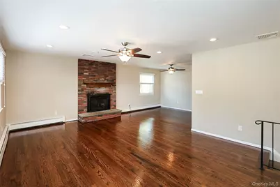 40 Edgewood Road, Port Washington, NY 11050 - Photo 23