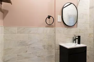 131-56 229th St, Springfield Gardens, NY 11413 - Photo 9