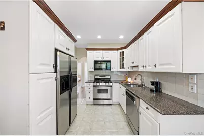 5938 69th Lane, Maspeth, NY 11378 - Photo 11