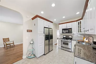 5938 69th Lane, Maspeth, NY 11378 - Photo 13