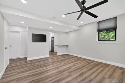 319 Main Street #B, Roslyn, NY 11576 - Photo 11