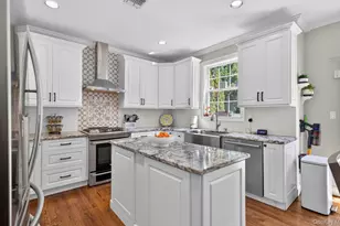 33 Oceanview Blvd, Manorville, NY 11949 - Photo 11