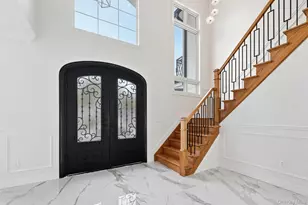 1275 Barry Dr S, Valley Stream, NY 11580 - Photo 5