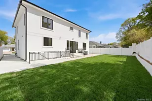 1275 Barry Dr S, Valley Stream, NY 11580 - Photo 49