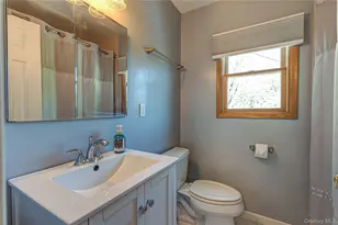 20 Evon Dr, Syosset, NY 11791 - Photo 17