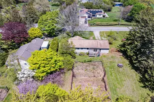 6200 New Suffolk Ave, Mattituck, NY 11952 - Photo 5