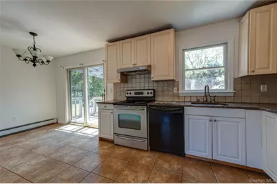 6200 New Suffolk Avenue, Mattituck, NY 11952 - Photo 13