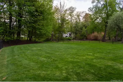 9 Robert Drive, Hyde Park, NY 12538 - Photo 25