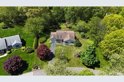 63 Crystal Drive, Aquebogue, NY 11931 - Photo 17