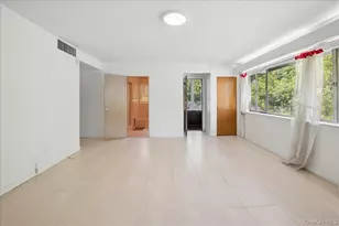 4534 Henry Hudson Pkwy, Bronx, NY 10471 - Photo 17