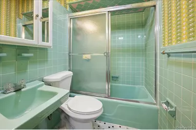 4534 Henry Hudson Parkway, Bronx, NY 10471 - Photo 23