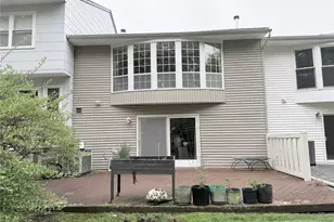 21 Manors Dr, Jericho, NY 11753 - Photo 19