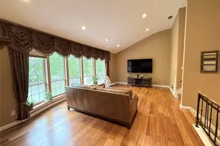 21 Manors Dr, Jericho, NY 11753 - Photo 5