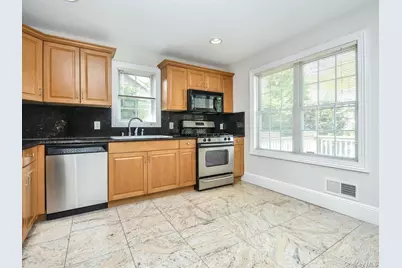 51 Inwood Road #B, Port Washington, NY 11050 - Photo 11