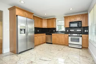 51 Inwood Rd, Port Washington, NY 11050 - Photo 9