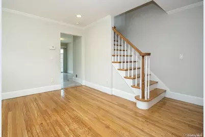 51 Inwood Road #B, Port Washington, NY 11050 - Photo 7
