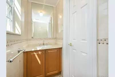 51 Inwood Road #B, Port Washington, NY 11050 - Photo 13