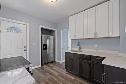 80 S Cherry Street, Poughkeepsie, NY 12601 - Photo 11