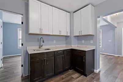 80 S Cherry Street, Poughkeepsie, NY 12601 - Photo 13