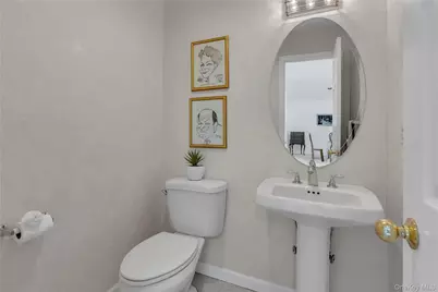 6 Gerriet Court, Northport, NY 11768 - Photo 13