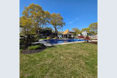 38 Bishop Lane, Holbrook, NY 11741 - Photo 7