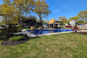 38 Bishop Ln, Holbrook, NY 11741 - Photo 7
