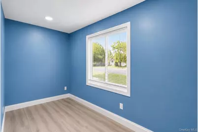 120 Morris Avenue, Farmingville, NY 11738 - Photo 11