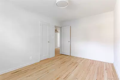 9 Terrace Circle #2C, Great Neck, NY 11021 - Photo 7