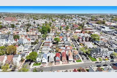 9411 210th Street, Queens Village, NY 11428 - Photo 29