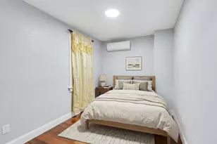 94-11 210th St, Queens Village, NY 11428 - Photo 11