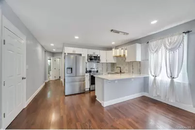 9411 210th Street, Queens Village, NY 11428 - Photo 7