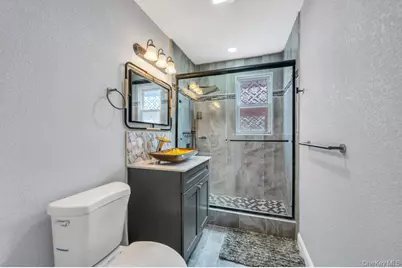 9411 210th Street, Queens Village, NY 11428 - Photo 17