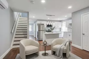 94-11 210th St, Queens Village, NY 11428 - Photo 15
