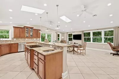3888 Fawn Court, Shrub Oak, NY 10588 - Photo 9