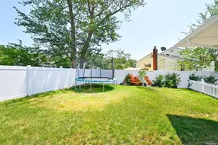 51 Newton Ave, Selden, NY 11784 - Photo 29