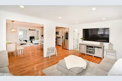 51 Newton Avenue, Selden, NY 11784 - Photo 13