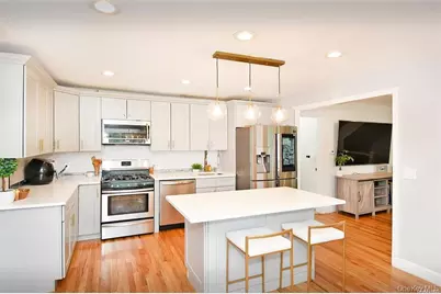 51 Newton Avenue, Selden, NY 11784 - Photo 7