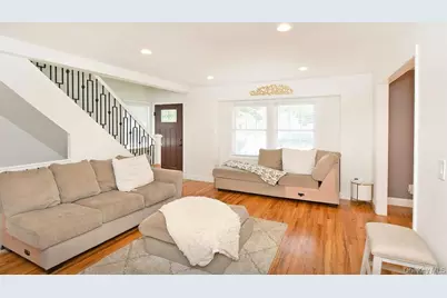 51 Newton Avenue, Selden, NY 11784 - Photo 15