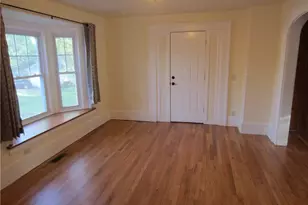 212 S Cherry St, Poughkeepsie, NY 12601 - Photo 3