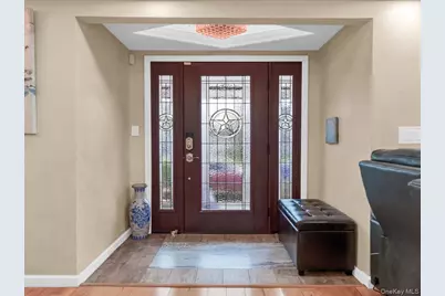 2510 2nd Avenue, East Meadow, NY 11554 - Photo 3