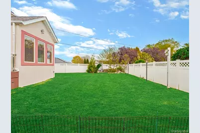 2510 2nd Avenue, East Meadow, NY 11554 - Photo 23