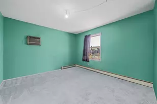23 Evergreen Dr, Lindenhurst, NY 11757 - Photo 11