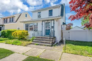 23 Evergreen Dr, Lindenhurst, NY 11757 - Photo 19