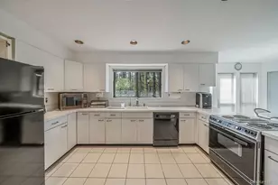 10 Lily Dr, South Setauket, NY 11720 - Photo 19